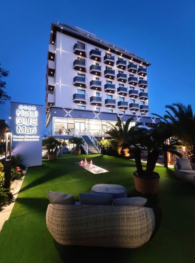 Hotel Due Mari & Spa Ріміні Екстер'єр фото